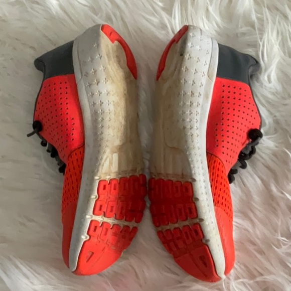 Under Armour Red and Black Sneakers with Mesh Design - Picture 6 of 9